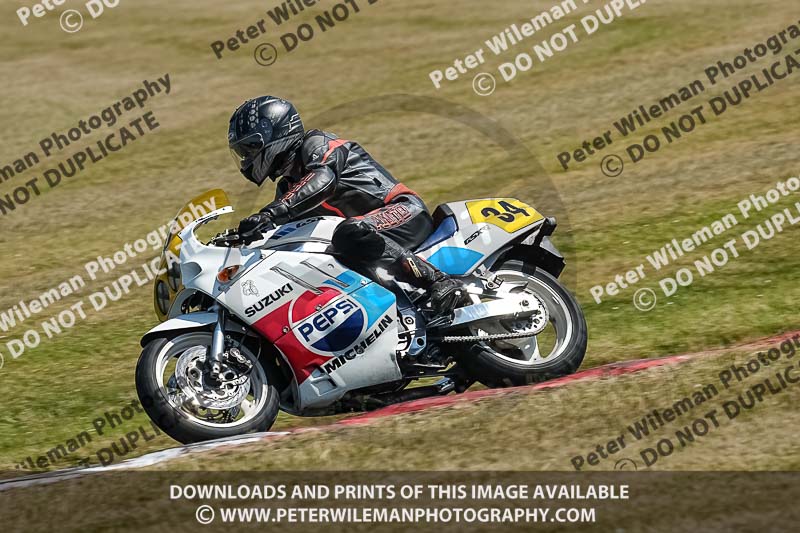 cadwell park;cadwell park photographs;cadwell trackday photographs;enduro digital images;event digital images;eventdigitalimages;peter wileman photography;racing digital images;trackday digital images;trackday photos